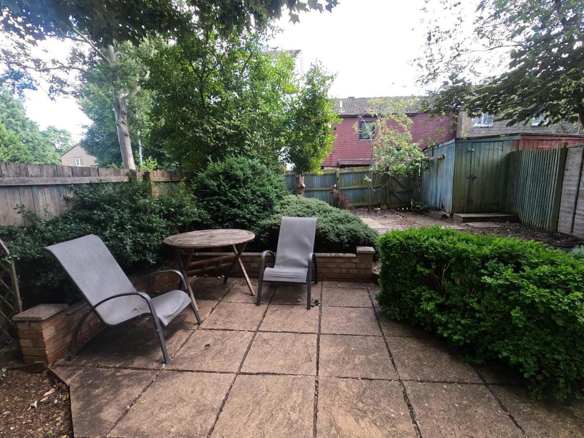 Hotel Hampton House Northampton Zewnętrze zdjęcie